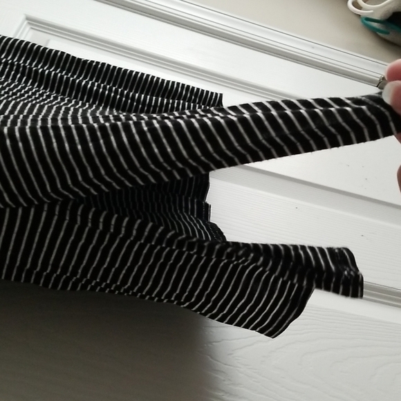 Adam Levine Stripe V Neck Top - Picture 8 of 9